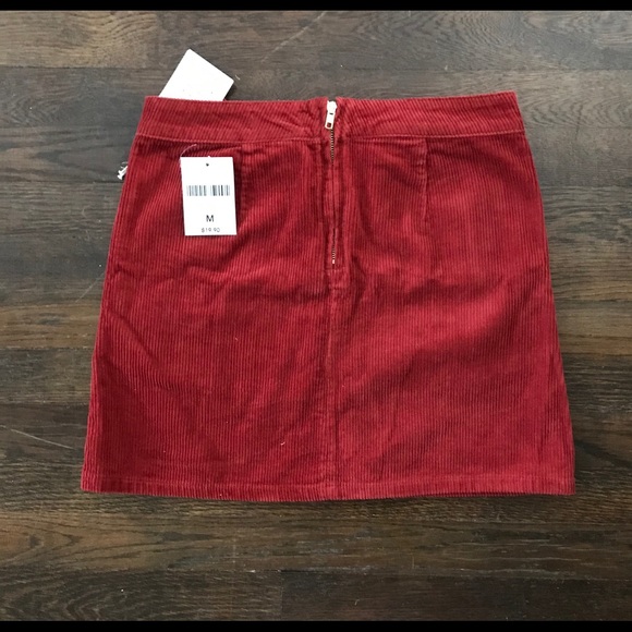 NWT Rust Red Corduroy Skirt with Zipper - Picture 2 of 2